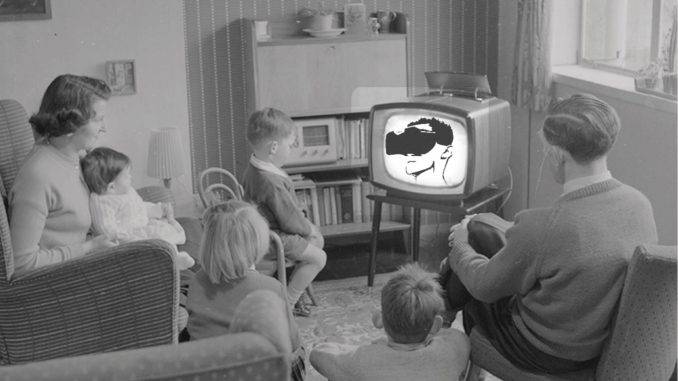 cover-ukrifter-1950s-family-tv-large